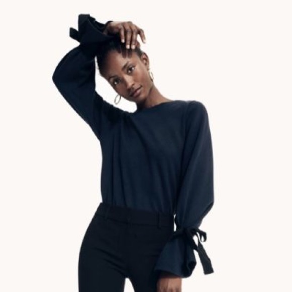 J. Crew Sweaters - J. Crew Tie-Sleeve Sweatshirt 🐳